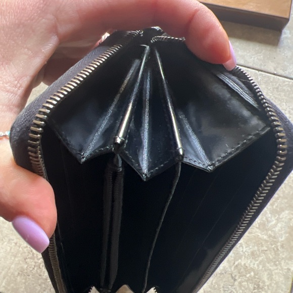 Gucci Black Women's Wallet shimmer 🔥🔥 - Picture 7 of 9